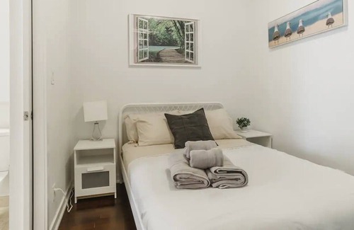 Central Waterfront Condo | Lake Views - 2BDR Downtown