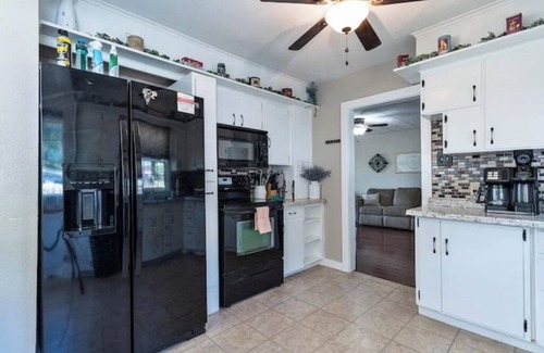 Forsyth House | Lake Views! Little Bell Bungalow Charmer, Backyard, Game Room, Foosball