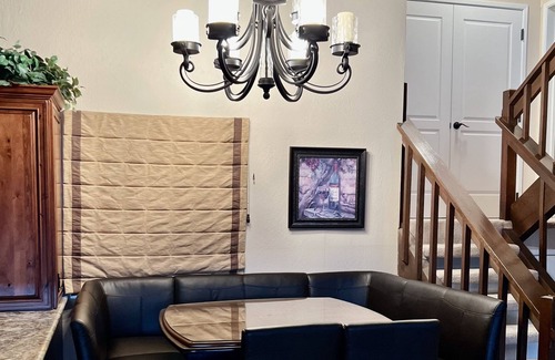 Oak Shores House | Lake Views, WiFi, Dish TV, Large Driveway for Watercraft and Private Slip!