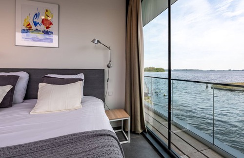 Arnemuiden Villa | Lake villa on the Veerse meer with dock - Harbour Villas Zeeland - 6 persons