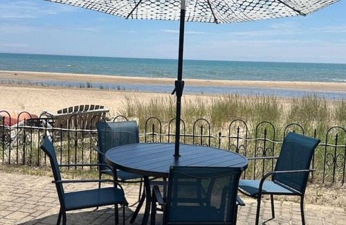 East Tawas House | Lake Watch - Beachfront