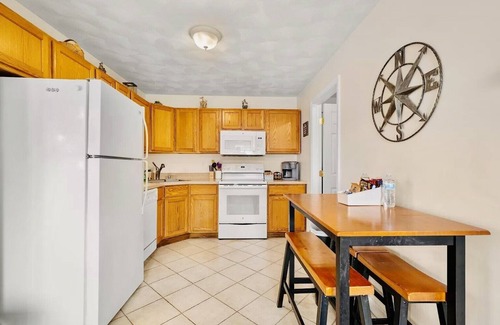 Winnisquam Condo | Lake Winnisquam Condo with Lake Views