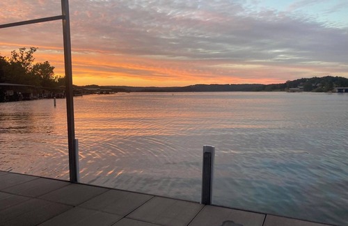 Branson West Villa | Lakefront 2bdr/2bath Villa on Table Rock Lake Short commute to Branson & SDC