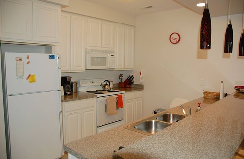 Rehoboth Beach House | Lakefront 3 bedroom townhouse in quiet community with pool