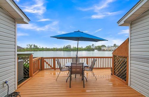 North Charleston House | Lakefront 3br Townhome W Stunning Views!