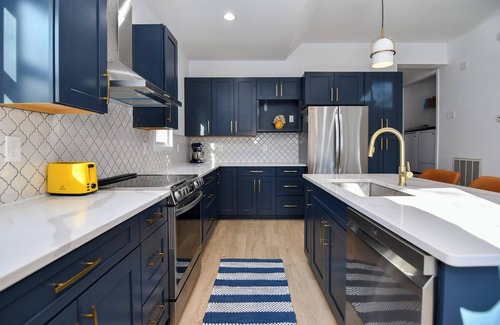 Rocky Mount House | LAKEFRONT AND NEWLY RENOVATED! SLEEPS 12!