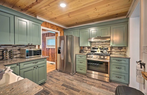 Battle Creek House | Lakefront Battle Creek Home w/Fishing Dock!