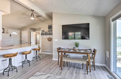 LaPlatte I Cabin | Lakefront Bellevue Home: Private Beach & Fire Pit!