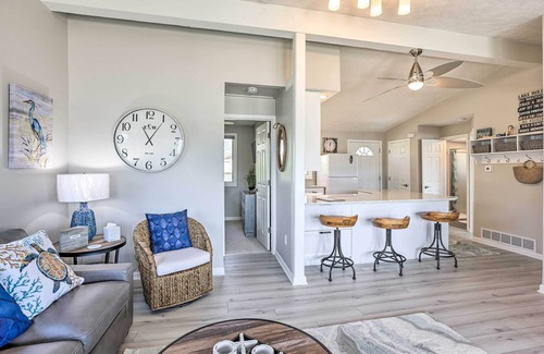 LaPlatte I Cabin | Lakefront Bellevue Home: Private Beach & Fire Pit!