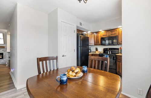 Kimberling City Condo | Lakefront Bliss! Stunning Views, Direct Lake Access, Free Attraction Tickets & Resort Amenities!