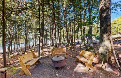 Beaver Cove House | Lakefront cabin close to town with dock, firepit - dogs welcome