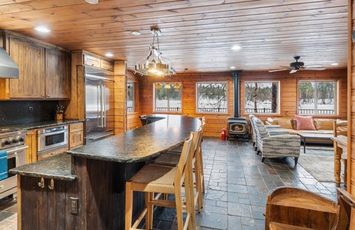 Whitefish House | Lakefront Cabin on Blanchard Lake- 5 minutes to Downtown Whitefish