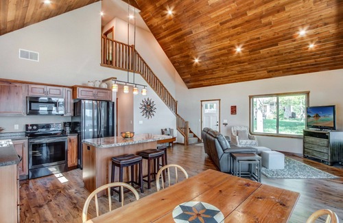 New Auburn Cabin | Lakefront Cabin on Lower Long Lake in New Auburn WI