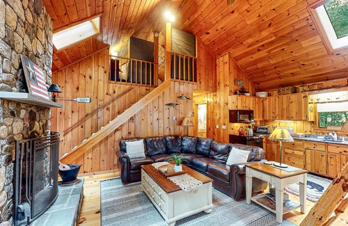 Ellsworth Cabin | Lakefront Cabin w/a Private Dock, Firepit & Gorgeous Views
