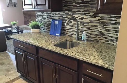 Geneva Condo | LAKEFRONT CONDO #208 2br/2Ba Beach, indoor pool. Rent3/4th free-use from10/1-4/1