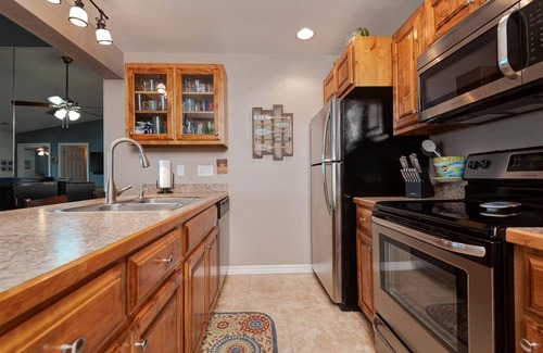 Kimberling City Condo | Lakefront Condo. SDC & Dogwood 15 min. 30 to Strip & Landing. 2 BR 2 Bath