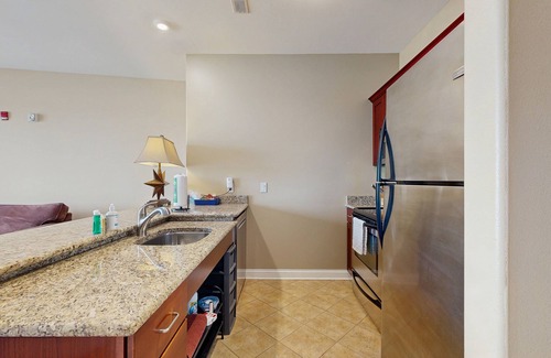 Lake Delton Condo | Lakefront Condo at Delton Grand with pools & beach access