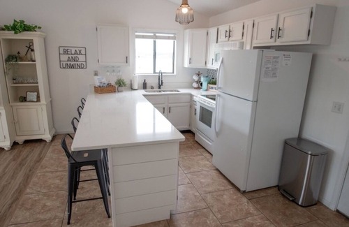 Village of Four Seasons Condo | Lakefront Condo with Indoor Pool/Hot Tub!