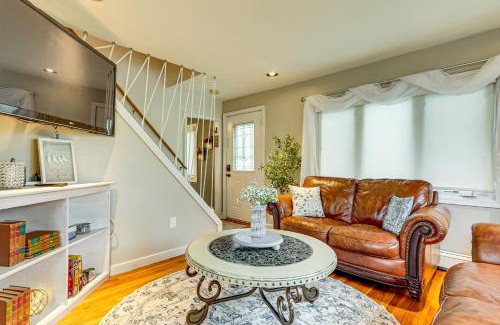Forest Grove House | Lakefront Cottage 2 Mi to Palladium in Worcester!