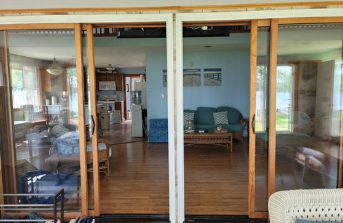 Sennett Cottage | Lakefront Cottage in Upstate New York