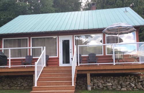 Nelson Cottage | Lakefront Cottage on Kootenay Lake-Ring Sherry 250-825-9681