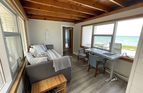 Caseville House | Lakefront Cottage on Lake Huron w/100ft Sandy Beach