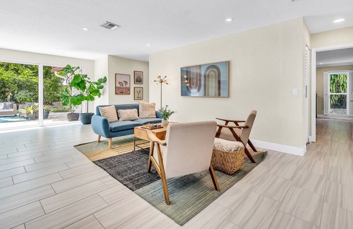 Lake Ida Shores House | Lakefront Delray Beach Modern Luxury Villa