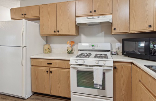 Lewiston Cabin | Lakefront Escape in Lewiston - 1 mile from Garland Golf Resort