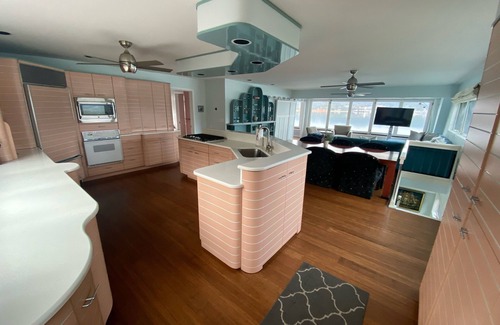 Lake George House | Lakefront Estate on Lake George within walking distance to village