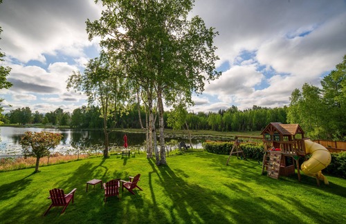Rogers Park House | Lakefront Estate with Spectacular Mountain Views for Special Events only