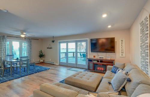 Fairbanks House | Lakefront Fairbanks Home with Private Beach!