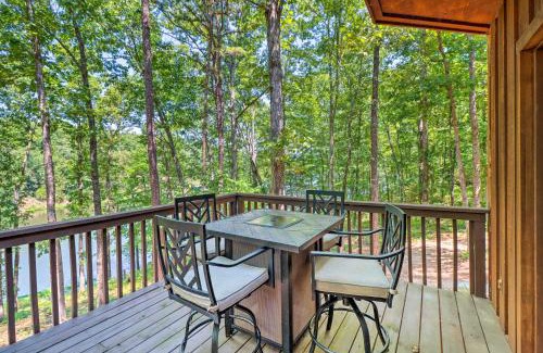 Heber Springs House | Lakefront Family Escape with Fire Pit and 2 Decks!