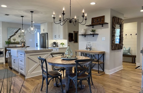 Fort Worth House | Lakefront farmhouse. Private dock. Gated 2+ ac. Eagle Mtn Lake, Fort Worth, TX