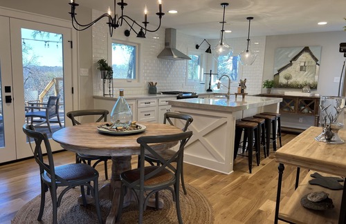 Fort Worth House | Lakefront farmhouse. Private dock. Gated 2+ ac. Eagle Mtn Lake, Fort Worth, TX