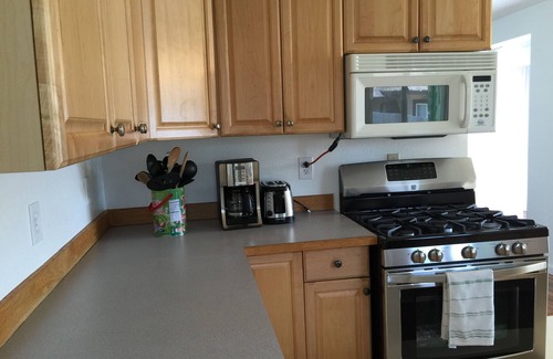 Federal Way House | Lakefront- fenced - no animal- allergies