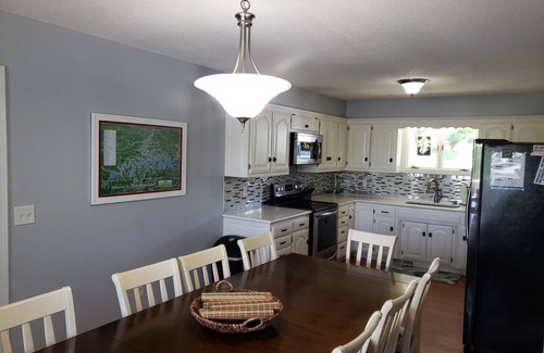 Shell Knob House | Lakefront - Gentle Slope to Water - Sleeps 18