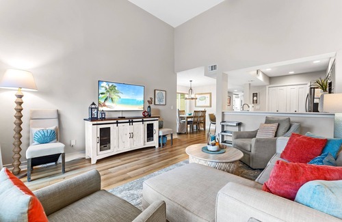 Sandestin House | Lakefront ~ Golf Cart ~ Private Patio ~ Loft Area