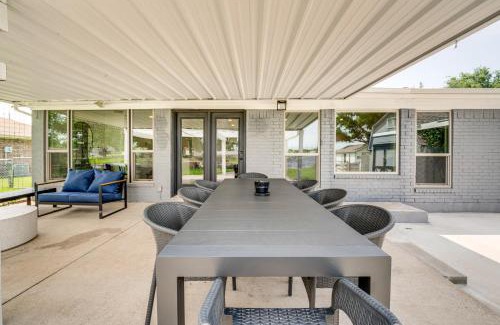 Granbury House | Lakefront Granbury Home with Patio, Fire Pit and Dock!