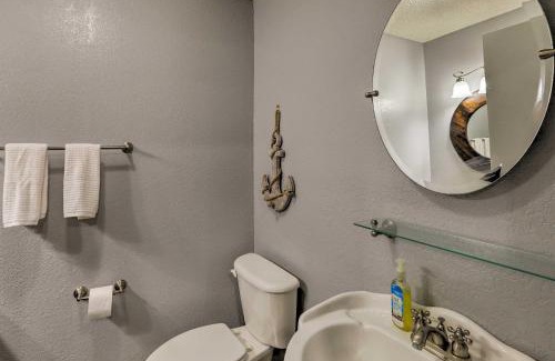 Granbury House | Lakefront Granbury Home with Dock, Decks and Hot Tub!