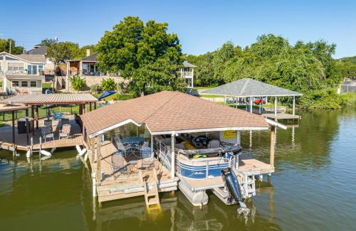 Granbury House | Lakefront Granbury Home with Dock, Decks and Hot Tub!