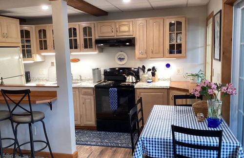 Oakland Apartment | Lakefront ground floor apartment on Snow Pond, close to Colby and Thomas College