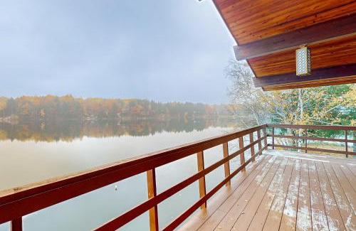 Lake Tomahawk House | Lakefront Haven