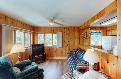 Greenville Cottage | Lakefront home with private dock, mooring, pebble beach, grill, & firepit