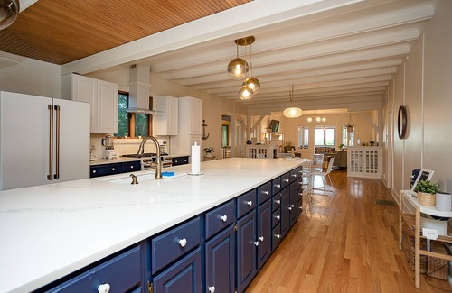 Michigan City House | Lakefront home! Water view from the house. Less than 3 minutes stroll to beach!