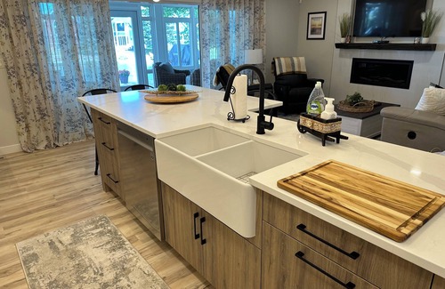 Markerville House | Lakefront home with luxurious comfort showcasing life at the lake!
