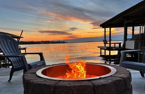 West Livingston House | Lakefront Home with Private Dock, Outdoor Kitchen & Kayaks - Dog-Friendly