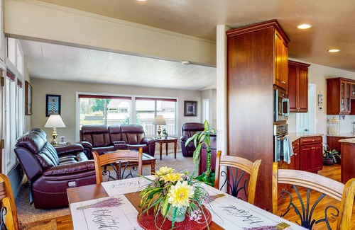 Davenport House | Lakefront Home with Incredible Water Views