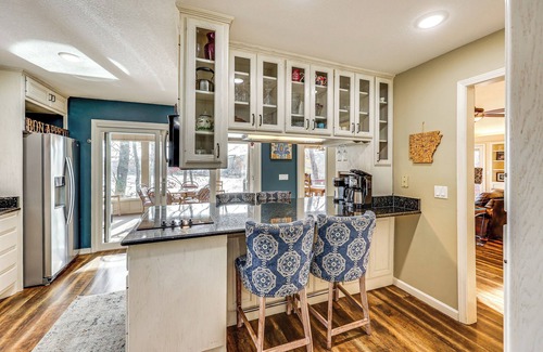Hot Springs Village House | Lakefront Hot Springs Village Home w/Private Dock