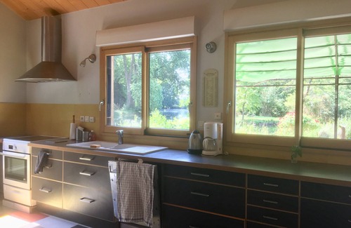 Augy House | Lakefront house in private park near Chablis and less than 2 hours from Paris