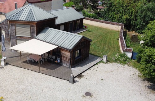 Augy House | Lakefront house in private park near Chablis and less than 2 hours from Paris
